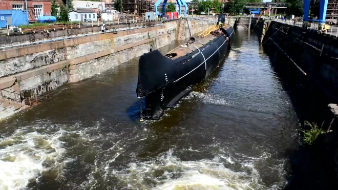 В Кронштадте завершили ремонт первой советской атомной подлодки