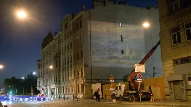 Новые световые инсталляции появятся на улицах Петербурга ко Дню города