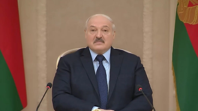 Лукашенко сообщил, что вновь перенес ковид
