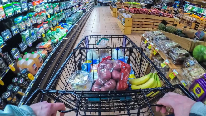 Путин призвал Россиян не закупать продукты впрок