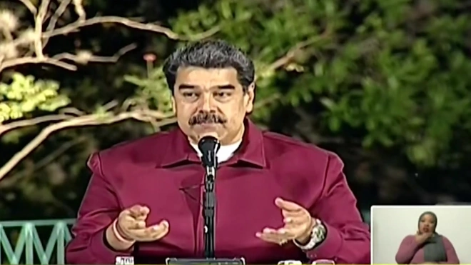 Мадуро намерен ревакцинироваться "Спутником Лайт"