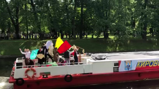 В Петербурге завершился грандиозный речной карнавал