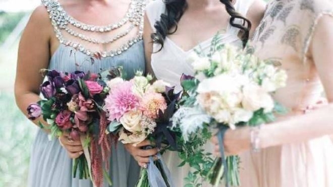 Готовимся к свадьбе: как выбрать свадебный букет, платье и прическу. Актуальные тренды 2015 года