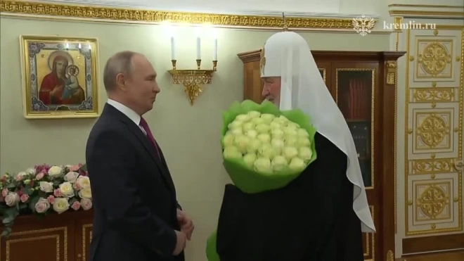 Путин поздравил патриарха Кирилла с 15-летием со дня интронизации