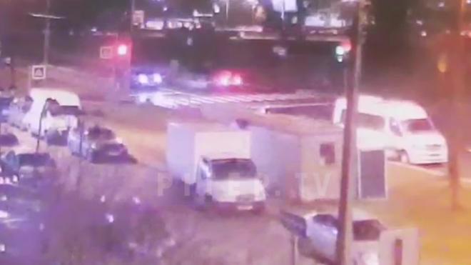 Видео: авто насмерть сбило человека на Карпинского и скрылось с места ДТП