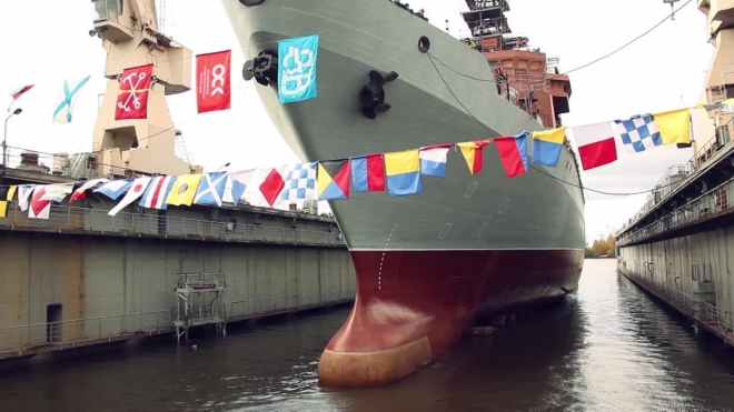 Суперсудно для разведки ВМФ спустили на воду в Питере
