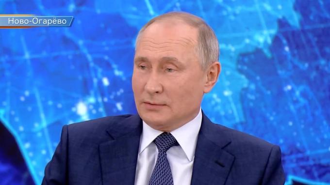 Путин прокомментировал публикации по делу Навального