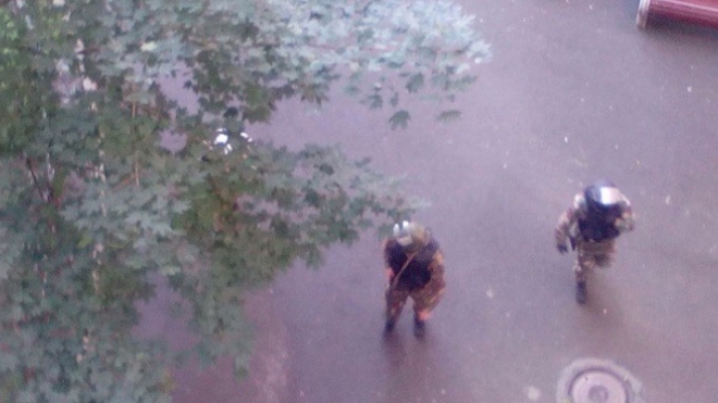 Боевик убит, спецназовец ранен в ходе спецоперации ФСБ в Санкт-Петербурге