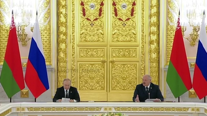 Президент Белоруссии Лукашенко заявил, что с Украины в республику идет поток оружия