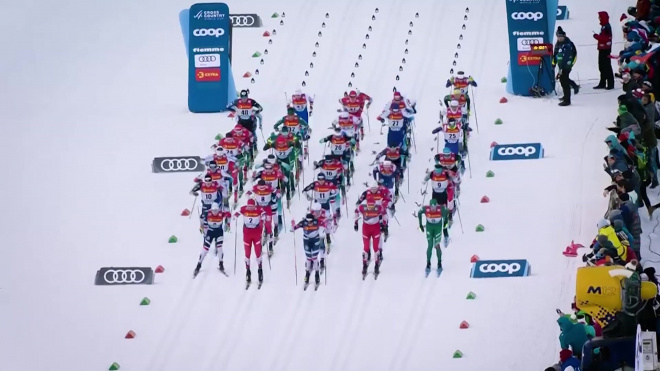 Большунов выиграл лыжную гонку преследования "Тур де Ски"