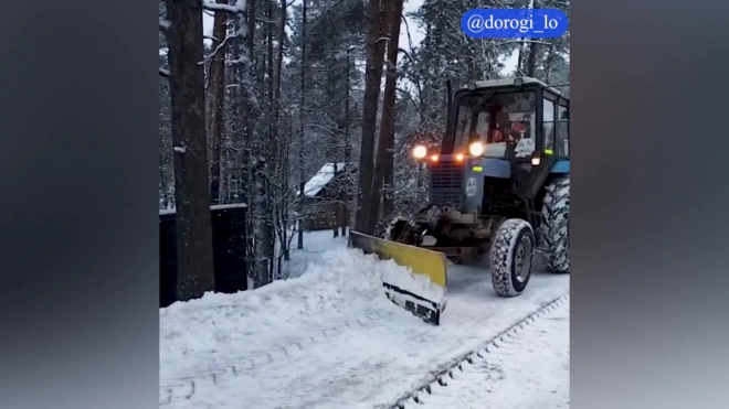 За минувшие сутки в Ленобласти очистили от снега более 6 тыс. километров дорог