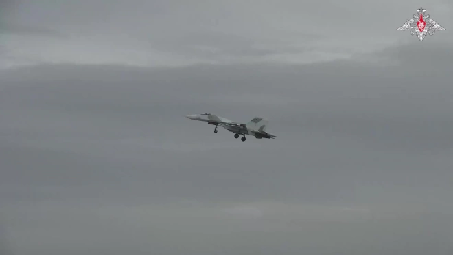 Минобороны показало боевую работу экипажей истребителей Су-27