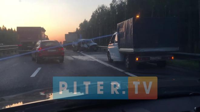 На 20 километре Новоприозерского шоссе заметили жестокую аварию