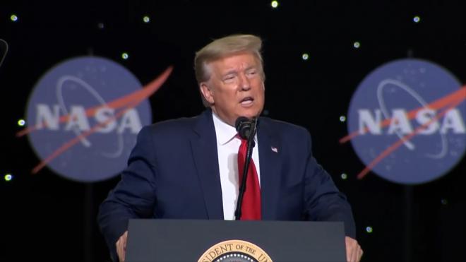 Трамп назвал своей заслугой "оживление" НАСА и космических сил США