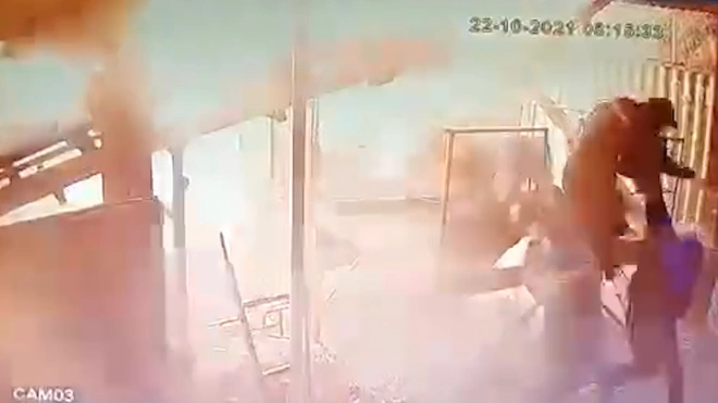 В Сети появилось видео взрыва на рязанском заводе "Эластик"
