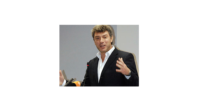 Представитель СК опроверг информацию об обнаружении машины убийц Немцова