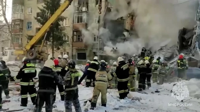 Жителей дома, обрушенного после взрыва газа в Новосибирске, переселят