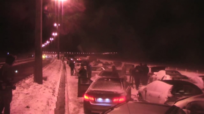 В Пушкинском районе столкнулись 52 машины. Подробности серьезного ДТП под Петербургом