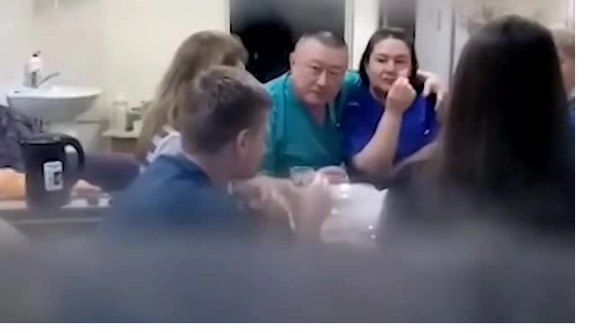 Прокуратура проверит больницу в Красноярском крае, в которой во время корпоратива медиков умер пациент