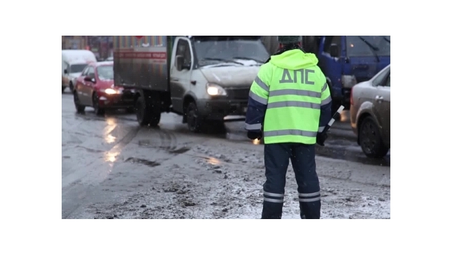 ДТП в Санкт-Петербурге: на Маршала Говорова сбили пешехода, в Пушкине столкнулись автобус и минивен