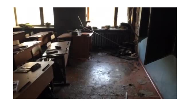 Школьник напал с топором и зажигательной смесью в школе Улан-Удэ: Последние новости