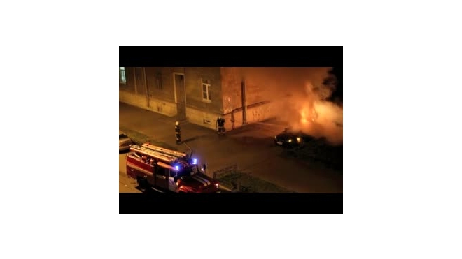 БМВ взорвали ночью в Петербурге