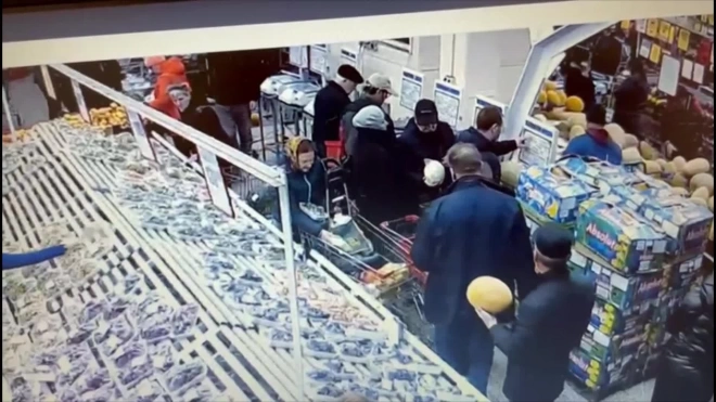 В магазине на Косыгина карманница воровала кошельки у пенсионеров