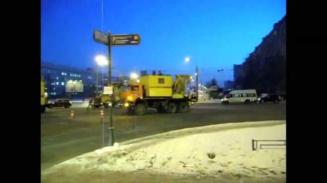 Зритель Piter.tv прислал видео с места обрыва проводов в Невском районе
