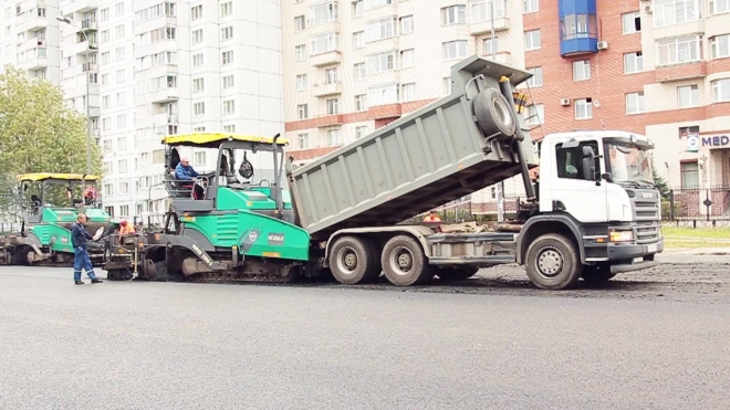 Дороги в Петербурге отремонтируют до октября