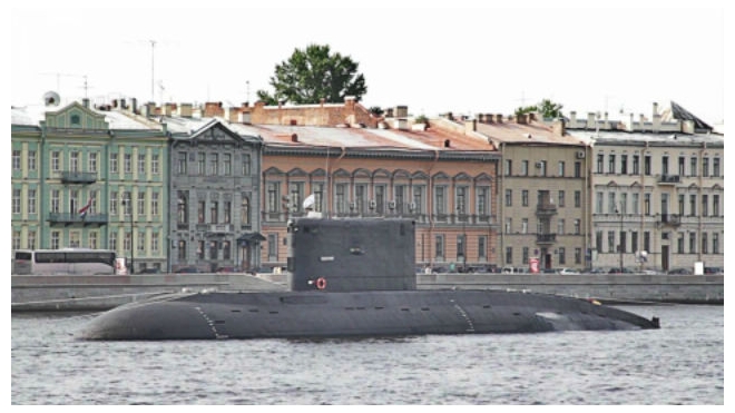 Российские военные отогнали от нашей границы японскую подводную разведочную лодку