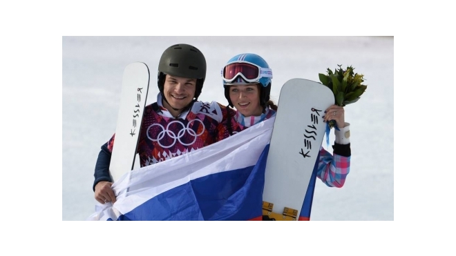 Общий медальный зачет Сочи 2014 таблица: американский сноубордист Вик Уайлд поднял Россию на третье место, его супруга завоевала бронзу