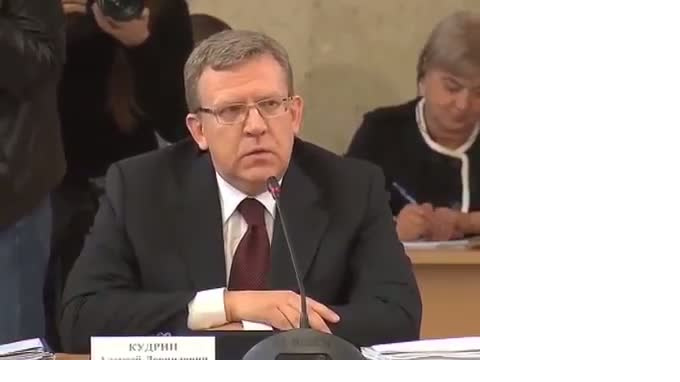Медведев лично велел Кудрину покинуть оставшиеся посты