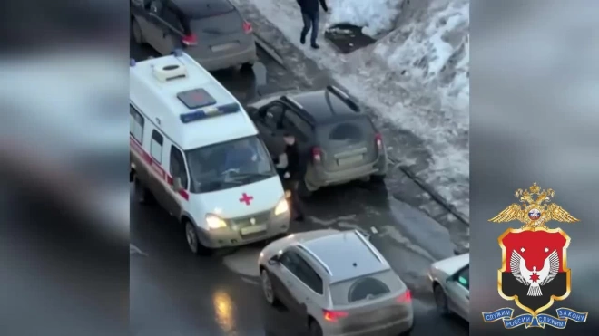 В Удмуртии задержали водителя, заблокировавшего проезд скорой помощи