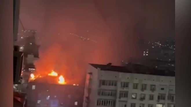 В Саратове произошел пожар в пятиэтажном доме