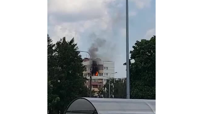 Видео: пожар на улице Партизана Германа 26 к1