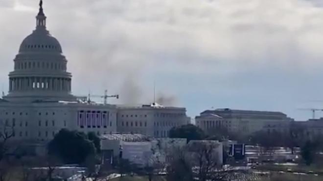 NBC: в зданиях Капитолия в Вашингтоне объявили тревогу из-за пожара