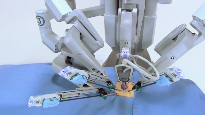 Роботизированный хирургический комплекс Da Vinci Si спасает жизни петербуржцев