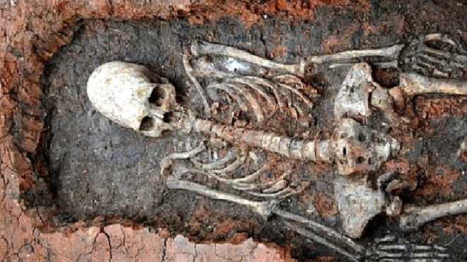 Под Челябинском нашли скелет "инопланетянина". Видео с раскопок вызвало бурную полемику