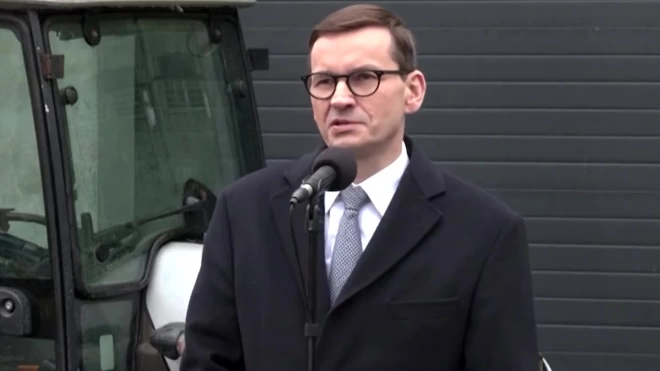 Премьер Польши раскритиковал "двойственную позицию" ФРГ по поставкам вооружений на Украину