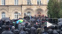 В Абхазии протестующие украли из администрации президента оружие 