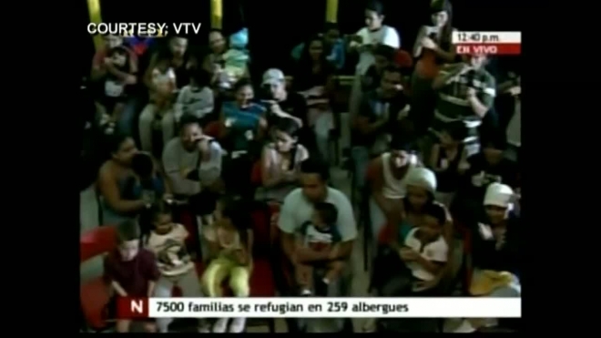 Уго Чавес приютил жертв наводнения