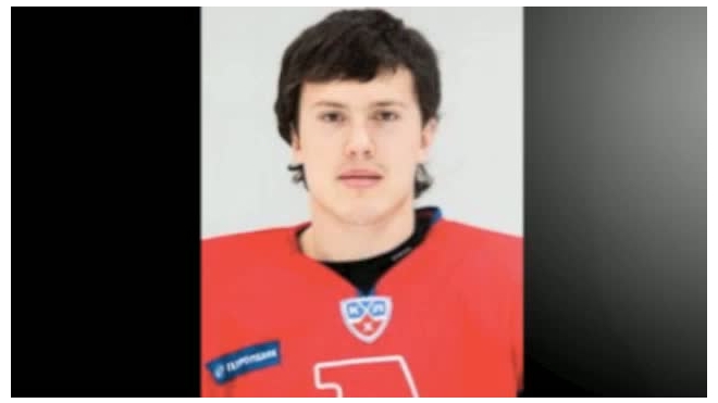 Десятки тысяч людей прощались с погибшими в крушении Як-42 хоккеистами "Локомотива" в Ярославле