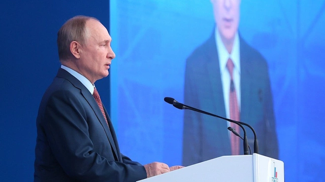 Путин призвал россиян в новогодние праздники соблюдать эпидемические рекомендации