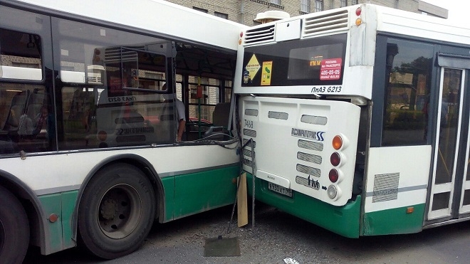 Пассажиры, получившие травмы в ДТП с двумя автобусами, получат компенсации