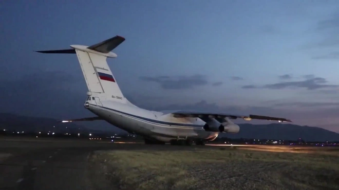 Самолеты Ил-76 начали доставку БМП-2М на военную базу России в Таджикистан