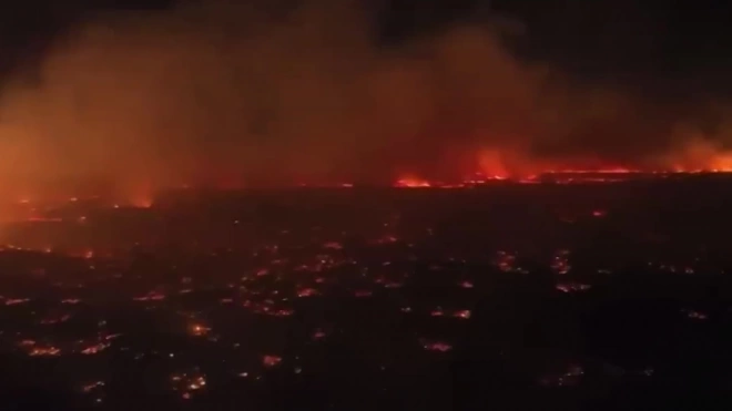 В результате пожаров на Гавайях погибли не менее шести человек