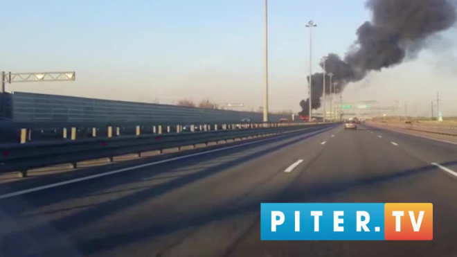 Видео: на КАДе загорелся автобус