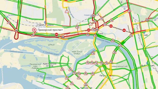 Дорожные работы погрузили север Петербурга в пробки