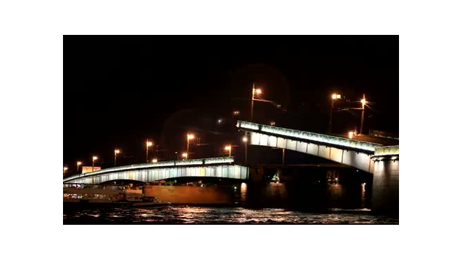 В Петербурге сегодня изменится график разводки Литейного моста