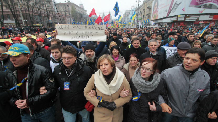 Митингующие на Евромайдане